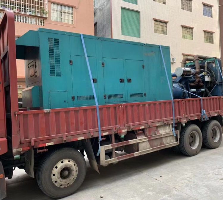 施甸如何在不同负载率下确保 400KW 柴油发电机组的正常运行？